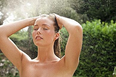 《人中之龙维新！极》公布全新支线剧情、照功能等游戏要素